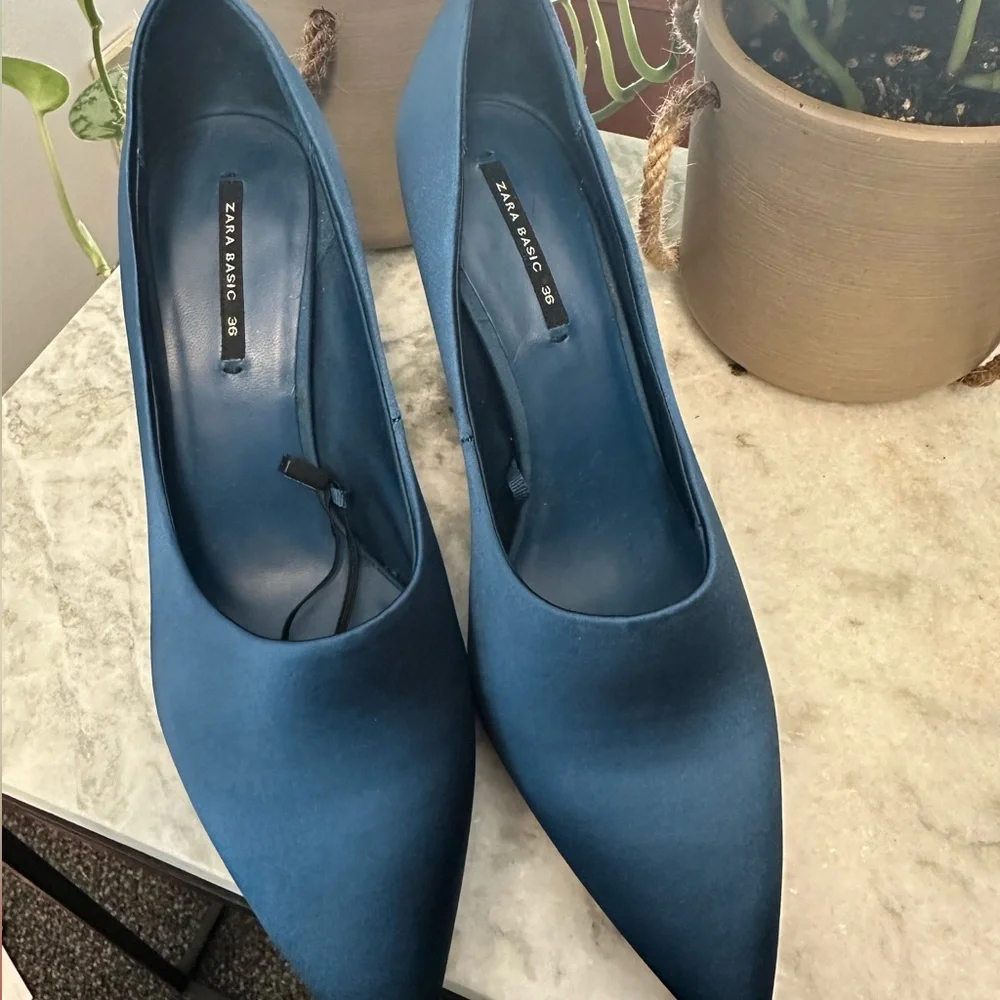 Zara - Satiny Blue Heels - Picture 5 of 7